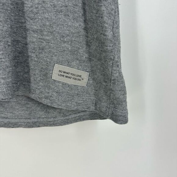 LIFE IS GOOD Bundle of 2 Gray & Yellow Short Sleeve T-Shirts Sz M - Picture 7 of 14